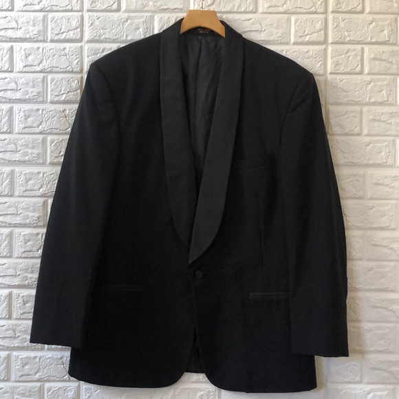 Pierre Cardin Other - Pierre Cardin tuxedo blazer jacket